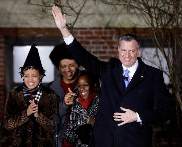 bill de blasio prête serment comme maire de new york