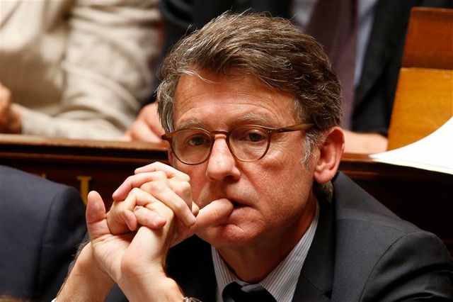 vincent peillon compte rester ministre s'il est élu député européen