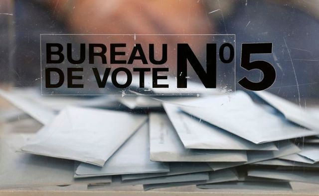 vague bleue aux municipales et percée du fn