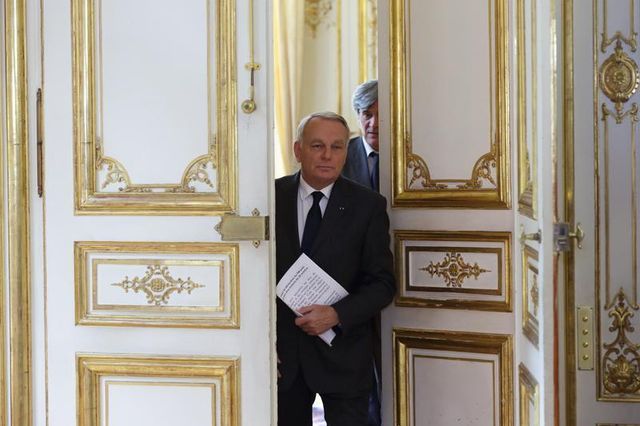 copé juge qu'ayrault est le maillon faible du gouvernement