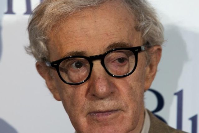 woody allen nie les accusations d'agression sexuelle portées par sa fille adoptive