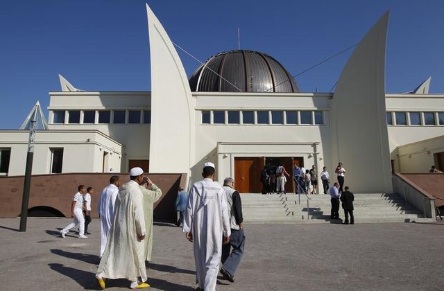 début du ramadan en france mercredi sous un climat de confusion