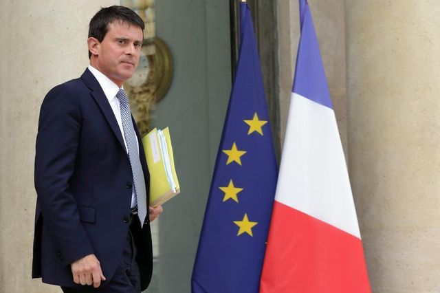 le mrap porte plainte pour discrimination contre les propos de manuel valls sur les roms