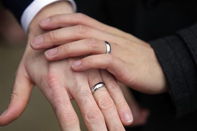 premières escarmouches sur le mariage gay à l'assemblée