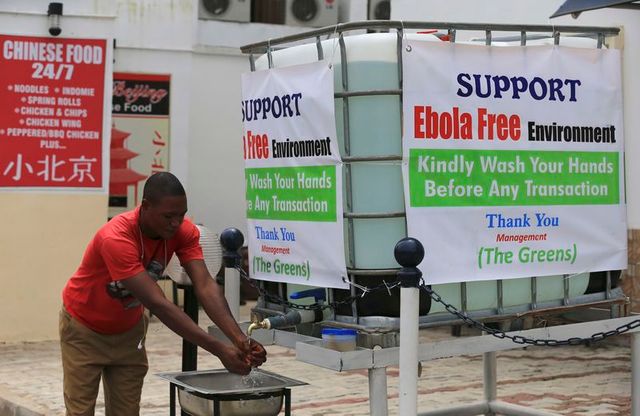 msf estime que la bataille contre ebola est en train d'être perdue