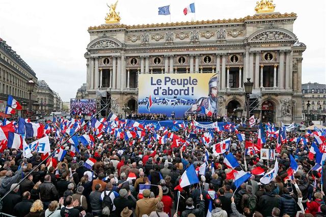 le fn en ordre de marche