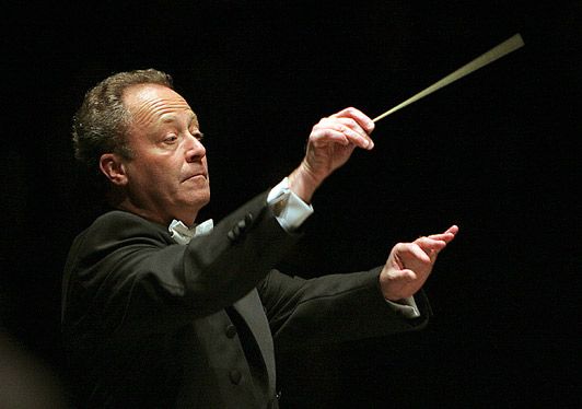 Emmanuel Krivine, chef d'orchestre