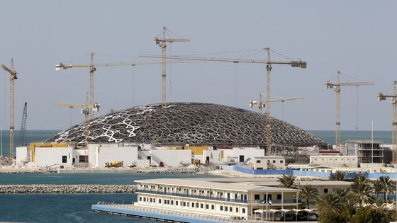 Construction du musée du Louvre Abou Dhabi aux Emirats Arabes Unis ( avril 2015) ©Reuters - Caren Firouz