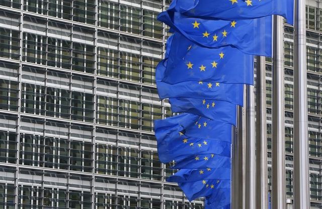la commission européenne valide le décret français sur le “patriotisme économique”