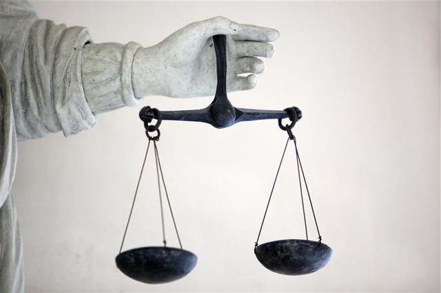 la justice française demande à la suisse l'extradition d'arcadi gaydamak