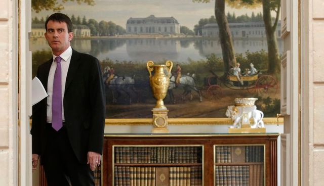 manuel valls appelle à de nouvelles baisses d'impôts