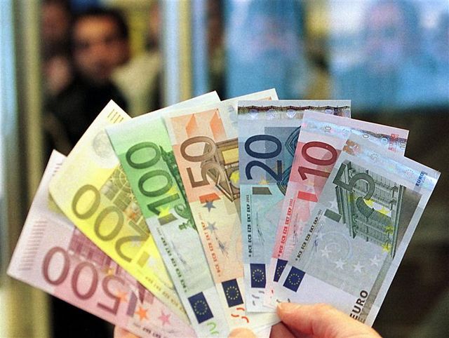 paris tablerait sur un déficit public à 1,2% du pib fin 2017