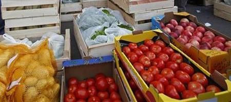 bruno le maire présentera en septembre des mesures pour les producteurs de fruits et légumes