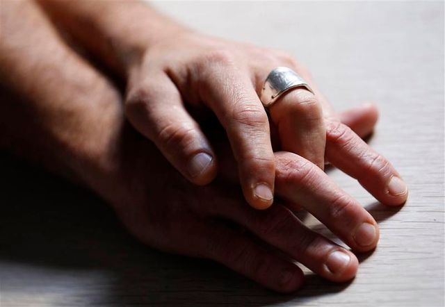la mairie d'arcangues célébrera finalement un mariage gay