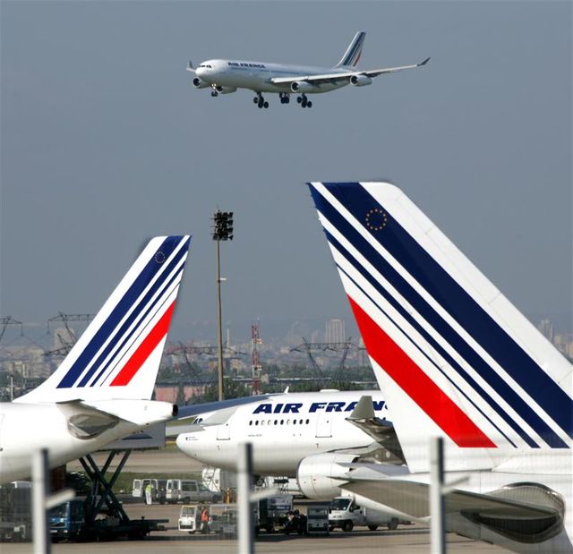 contrôles renforcés chez air france après une saisie record de drogue