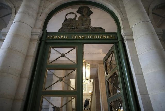 le conseil constitutionnel va se pencher sur la durée de la garde à vue de bernard tapie