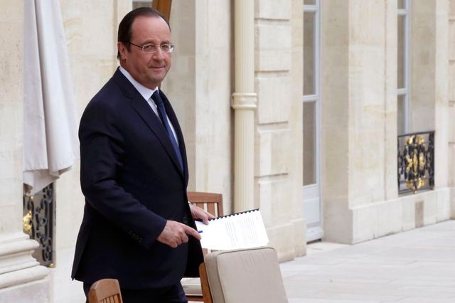 françois hollande se pose en garant de l'indépendance de la justice