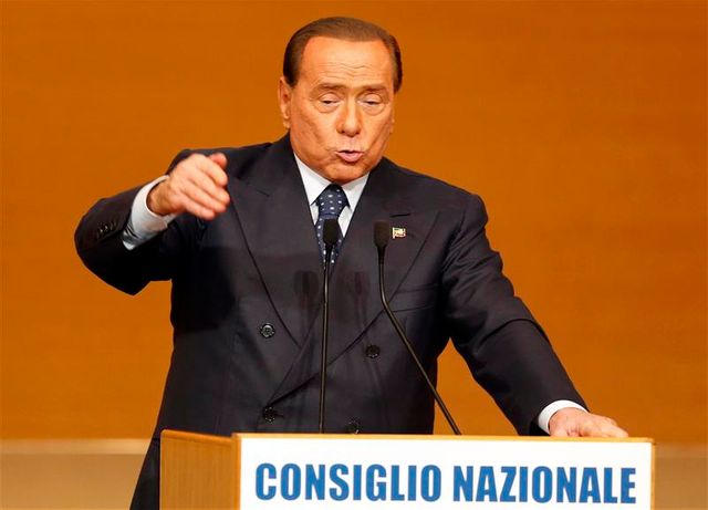 silvio berlusconi ne soutient plus le gouvernement italien