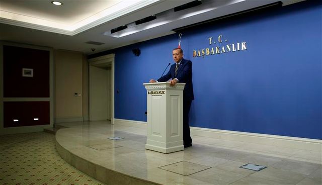 l'opposition turque conteste le remaniement gouvernemental d'erdogan