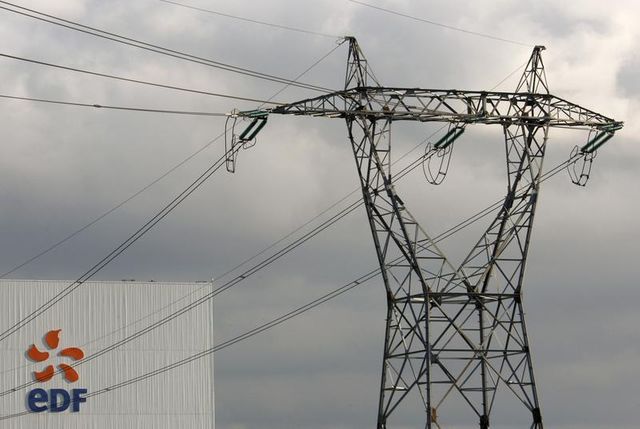 plus de 130.000 foyers privés d'électricité