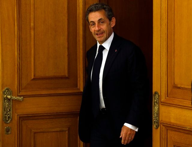 nicolas sarkozy devrait attendre l’automne pour livrer ses intentions