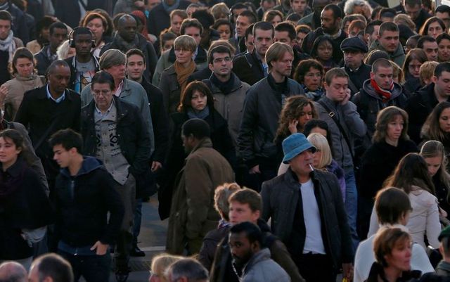 les français très critiques à l’égard des partis politiques, selon un sondage ifop