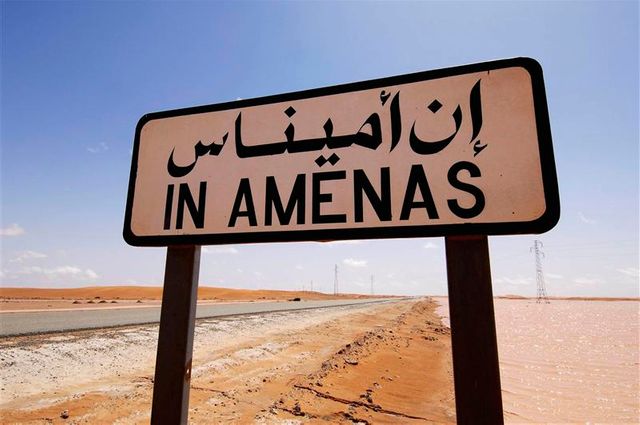 l'algérie tente de mettre fin à la prise d'otages