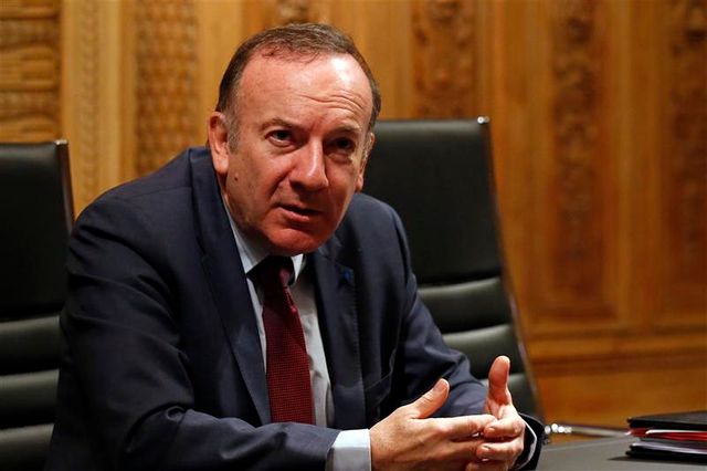 pierre gattaz prône une baisse des prélèvements