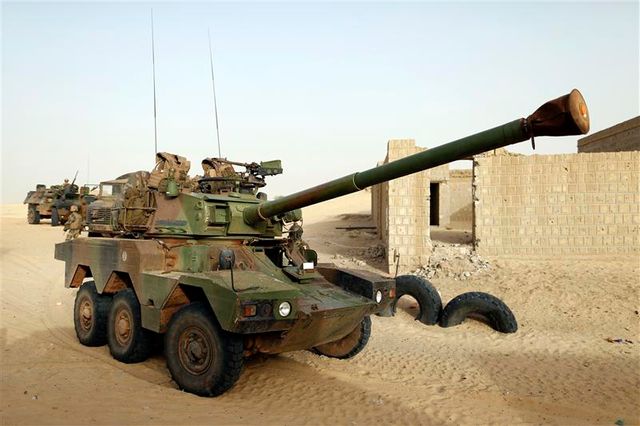 l'armée française frappe le nord du mali
