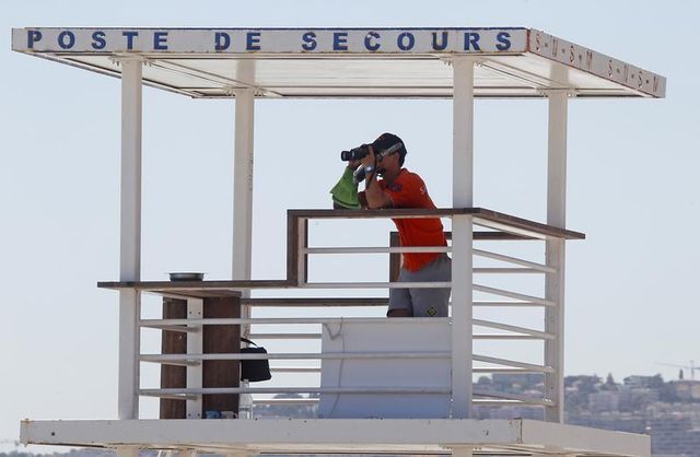après une série de noyades, un syndicat de police réclame davantage de sauveteurs sur les plages