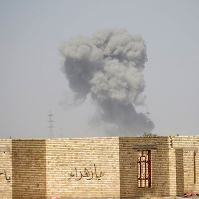 Affrontements entre les troupes irakiennes et l'Etat Islamique à Fallujah (31/5)