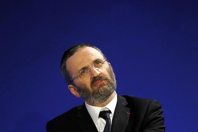 le grand rabbin de france gilles bernheim ne compte pas démissionner