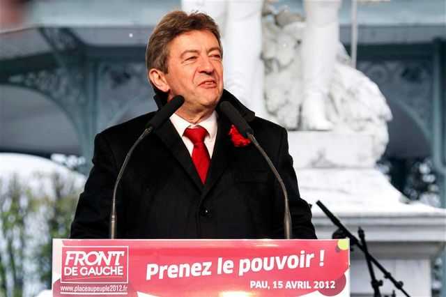 jean-luc mélenchon mise sur l'effondrement de la droite