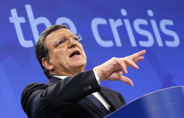 josé manuel barroso continue de faire l'objet de virulentes critiques