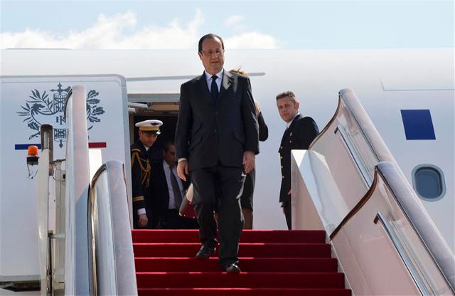 françois hollande entame une visite de deux jours en chine
