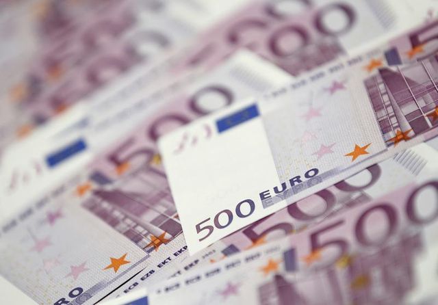 la taxe a 75% durcie en commission à l'assemblée
