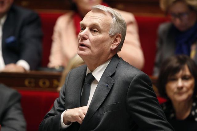 jean-marc ayrault promet aux députés ps de mieux les associer aux décisions gouvernementales
