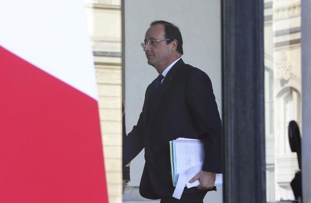 nouveau recul de la cote de popularité de françois hollande, à 15% selon yougov