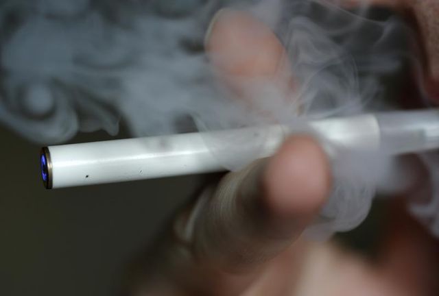 la cigarette électronique reste en vente libre