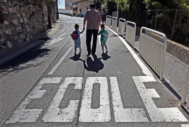 xavier darcos souhaite un apaisement du débat sur la réforme des rythmes scolaires