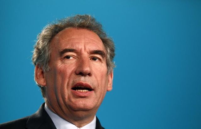 pour françois bayrou, le ps a amorcé un tournant inquiétant sur l’économie