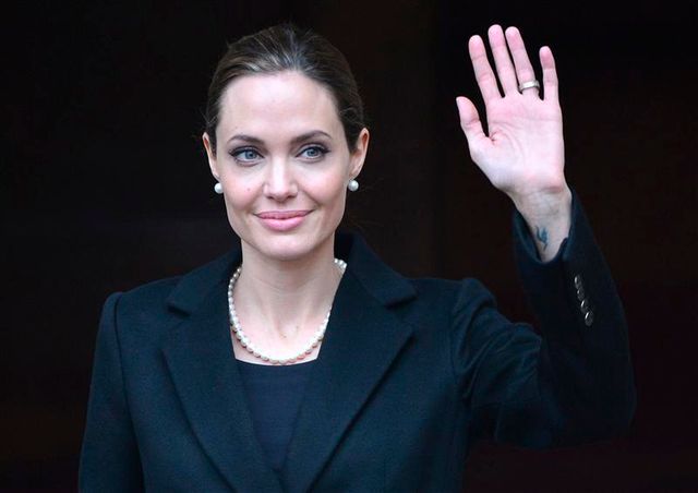 angélina jolie révèle avoir subi une double mammectomie