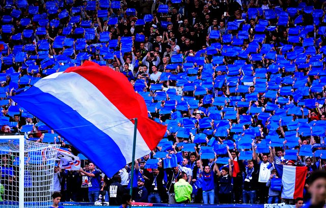 Tribune bleue