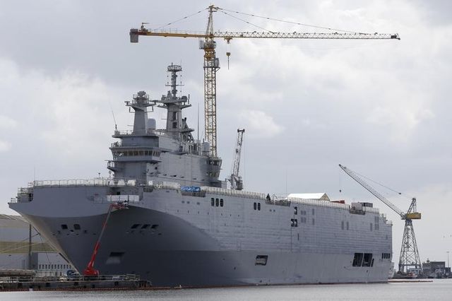 la france renonce pour l'instant à livrer un mistral à la russie