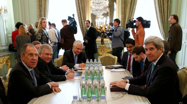 grandes manoeuvres diplomatiques sur l'ukraine à paris