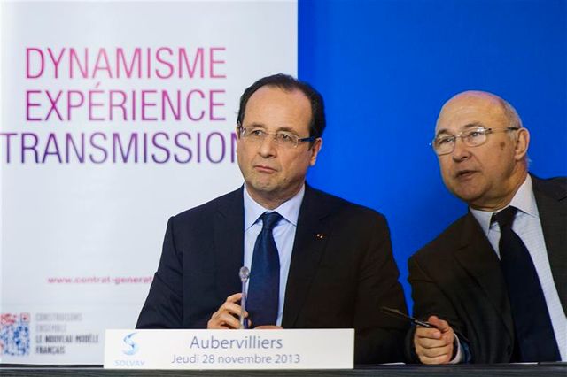 françois hollande veut croire à un début de décrue du chômage