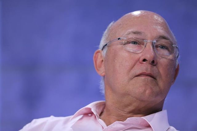 michel sapin relaie à son tour le message de modération fiscale