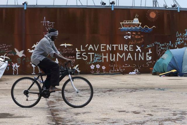 affrontements entre migrants africains à calais