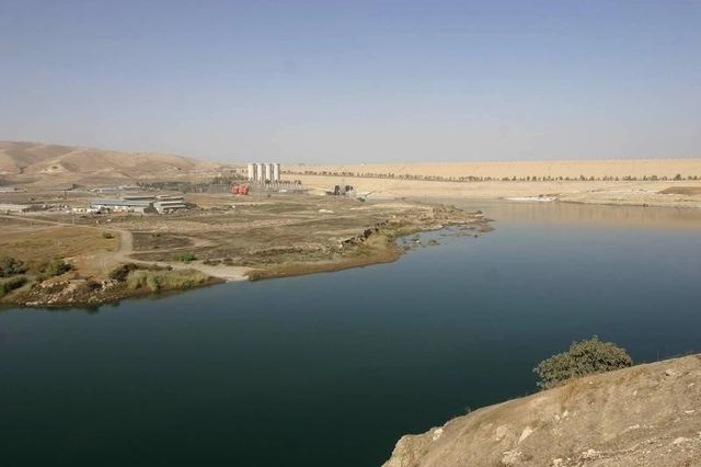 les combattants kurdes disent avoir repris le barrage de mossoul