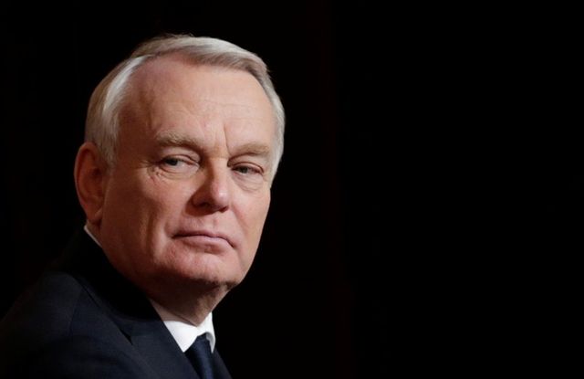 jean-marc ayrault appelle à faire barrage au fn